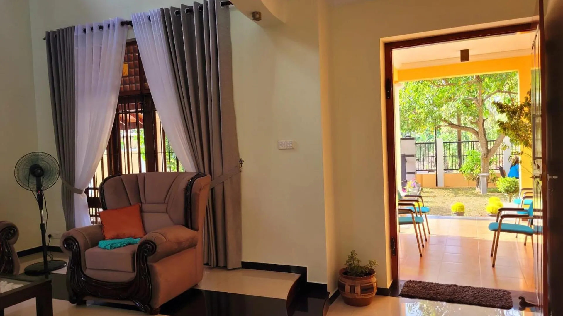 Bigcity Villa - Airport Transit Hotel Katunayaka Sri Lanka