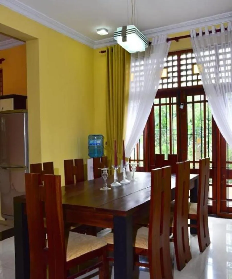Bigcity Villa - Airport Transit Hotel Katunayaka 4*,