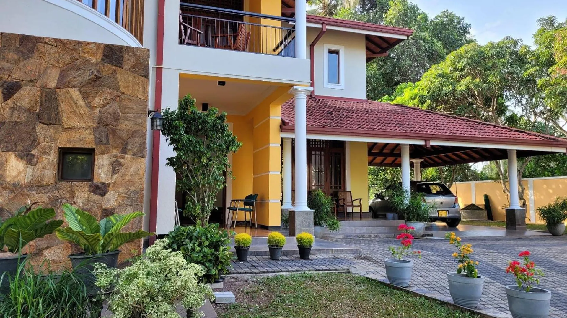 Bigcity Villa - Airport Transit Hotel Katunayaka