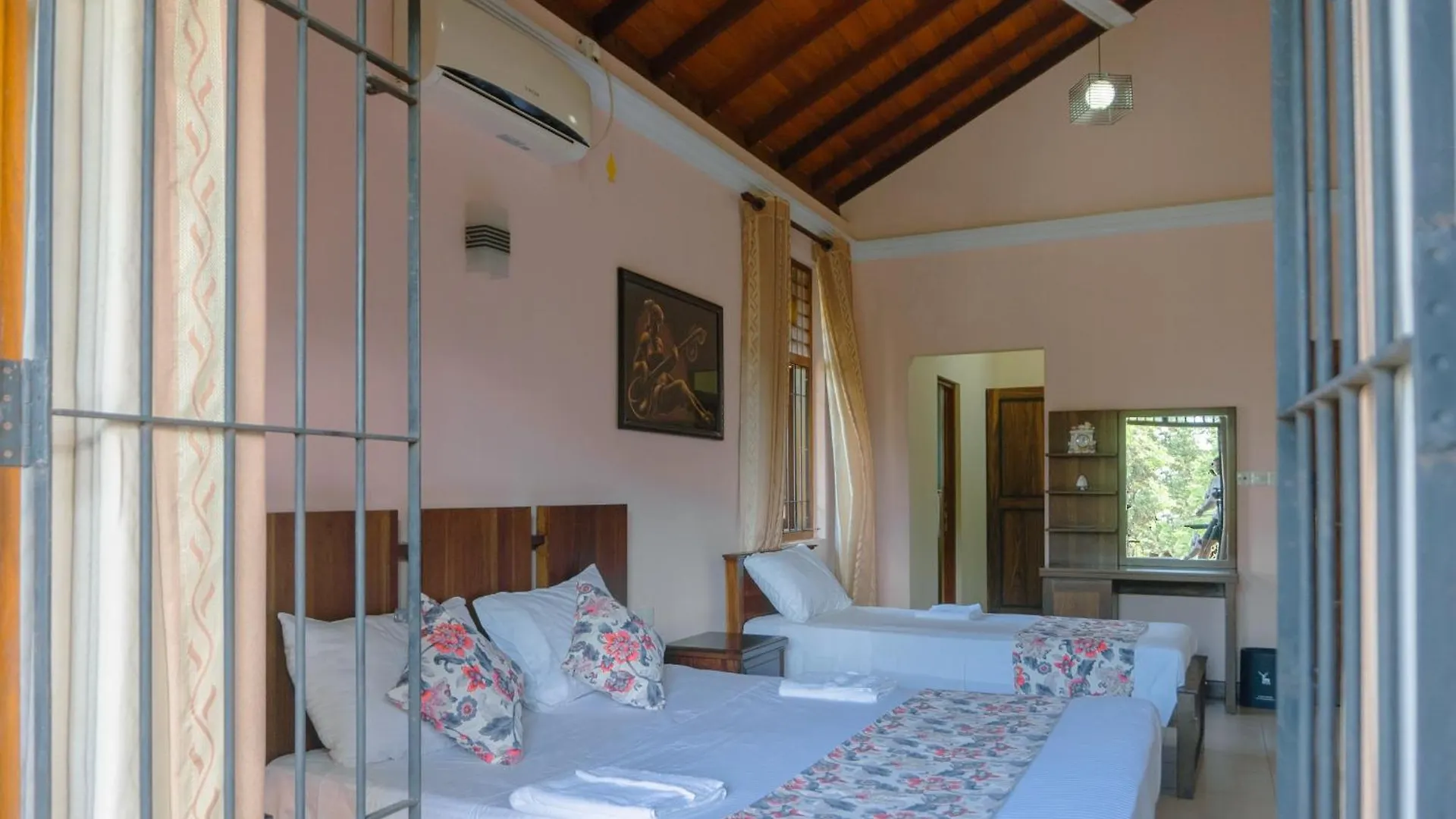 Bigcity Villa - Airport Transit Hotel Katunayaka