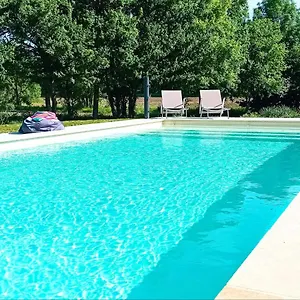 spacieuse-chambre-independante-avec-salle-deau-privative-a.midi-pyreneeshotels.com/